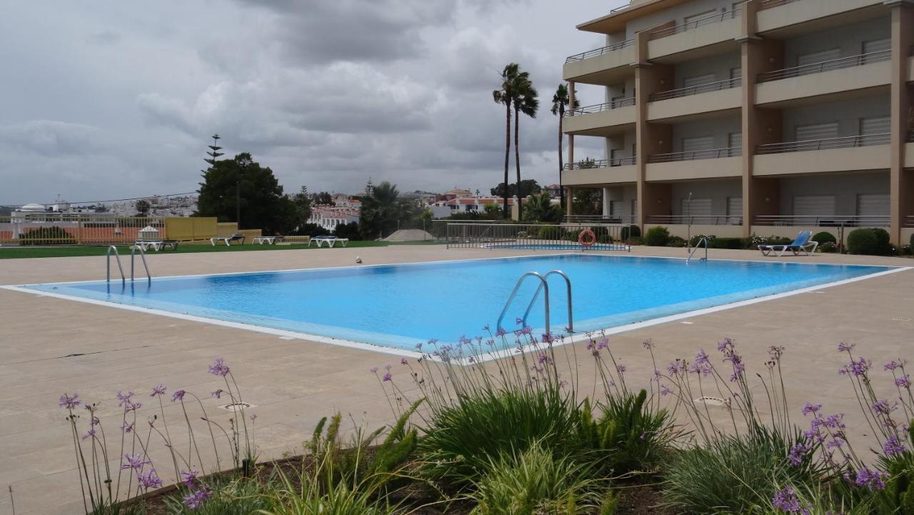 Beach Front Barracuda Apartment Albufeira